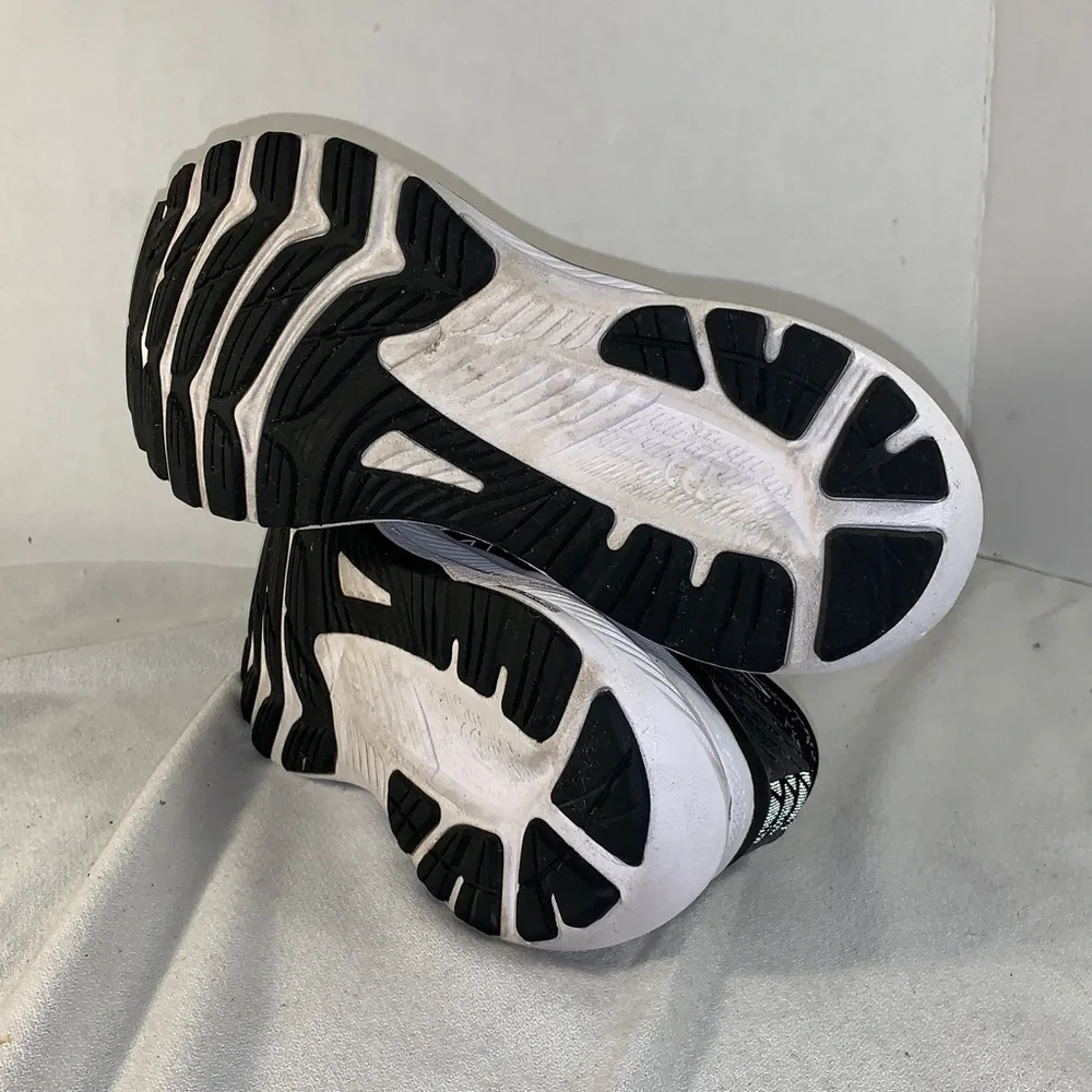 Asics sleek sneakers